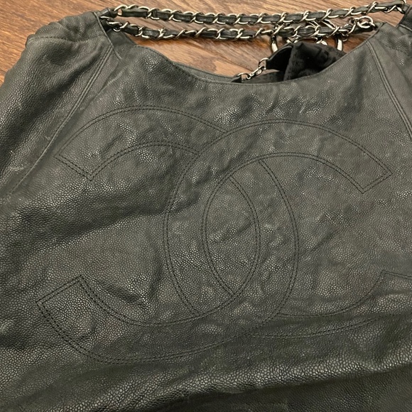 Coco Cabas XL Caviar Leather Tote - Picture 2 of 4